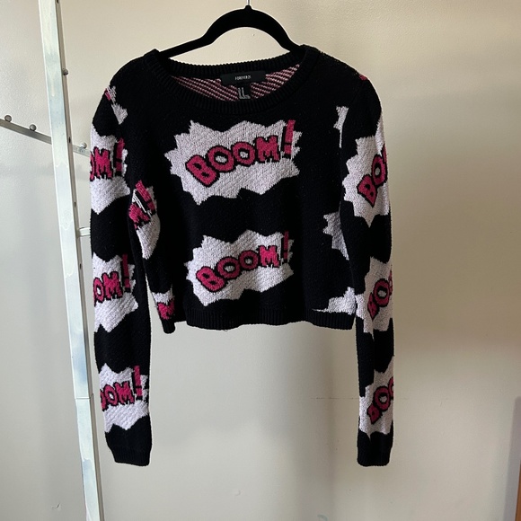 Crop sweater with comic BOOM! Pattern - Picture 5 of 5
